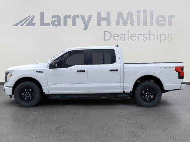 Photo of 2025 White Ford F-150 Lightning