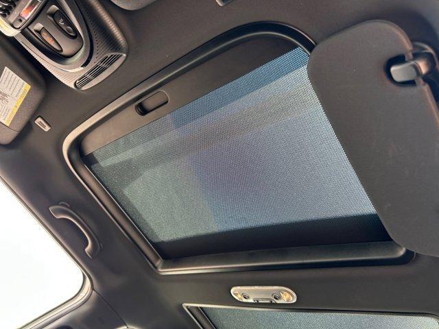 Photo of 2023 White Silver MINI Hardtop