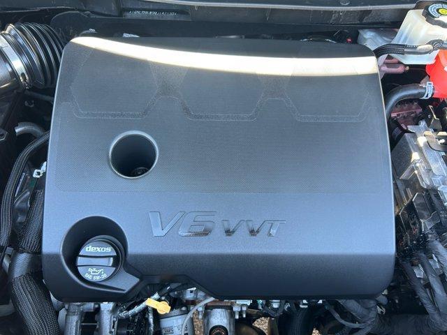 Photo of 2021 Mosaic Black Metallic Chevrolet Traverse