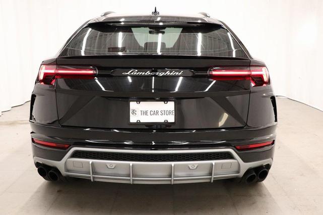 Photo of 2019 Black Lamborghini Urus