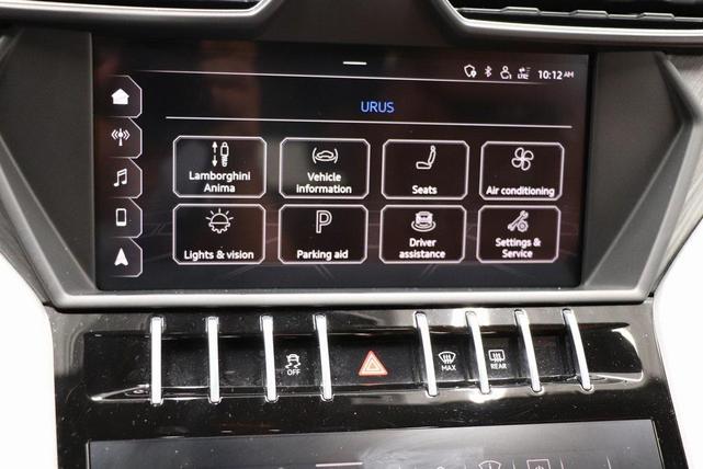Photo of 2019 Black Lamborghini Urus