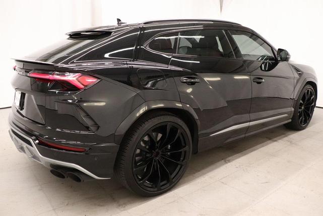 Photo of 2019 Black Lamborghini Urus