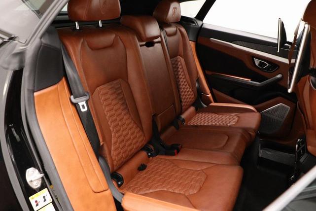 Photo of 2019 Black Lamborghini Urus