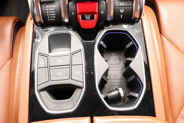 Photo of 2019 Black Lamborghini Urus
