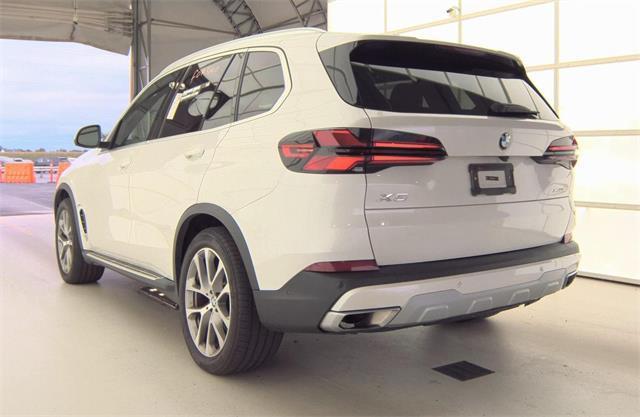 Photo of 2024 White BMW X5