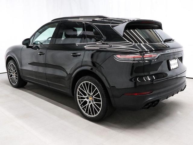 Photo of 2023 Black Porsche Cayenne