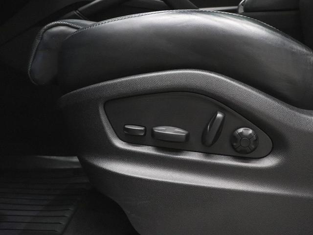 Photo of 2023 Black Porsche Cayenne