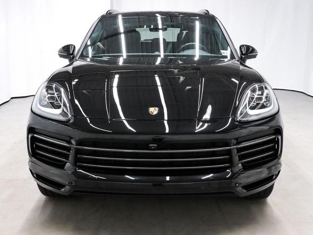 Photo of 2023 Black Porsche Cayenne