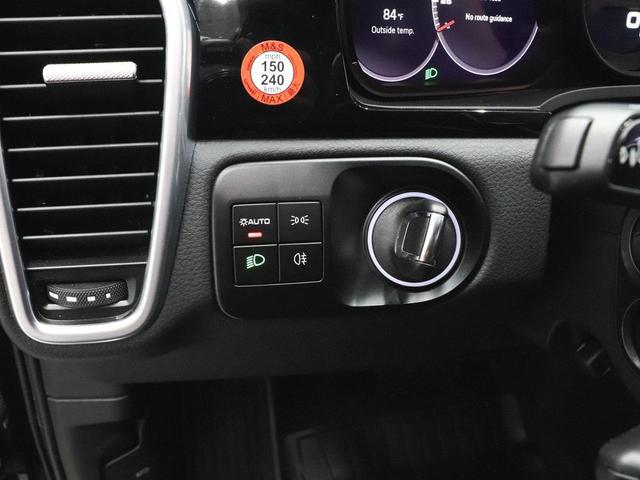 Photo of 2023 Black Porsche Cayenne