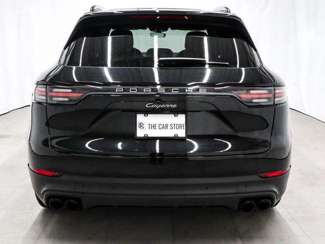 Photo of 2023 Black Porsche Cayenne