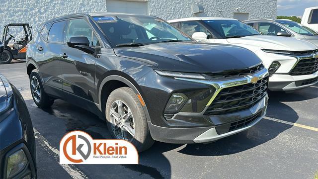 Photo of 2023 Black Chevrolet Blazer