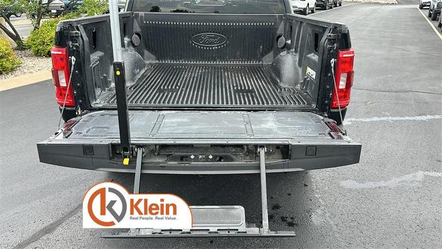 Photo of 2022 Agate Black Metallic Ford F-150