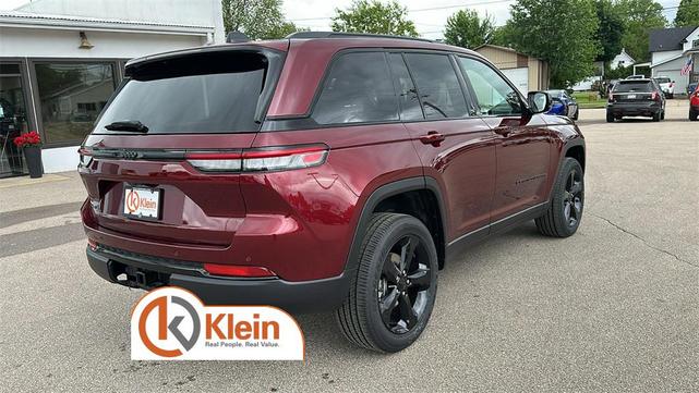 Photo of 2025 Velvet Red Pearlcoat Jeep Grand Cherokee