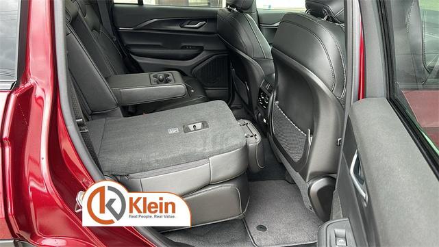 Photo of 2025 Velvet Red Pearlcoat Jeep Grand Cherokee