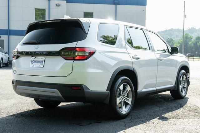 Photo of 2025 Platinum White Pearl Honda Pilot