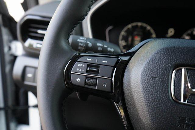 Photo of 2025 Platinum White Pearl Honda Pilot