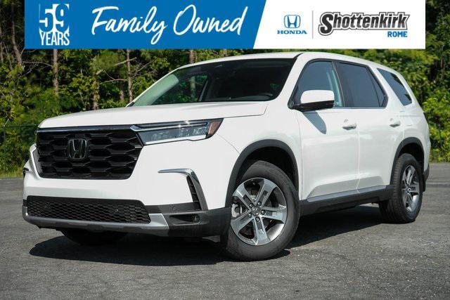 Photo of 2025 Platinum White Pearl Honda Pilot