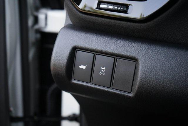Photo of 2025 Platinum White Pearl Honda Pilot