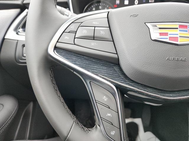 Photo of 2025 Argent Silver Metallic Cadillac XT5