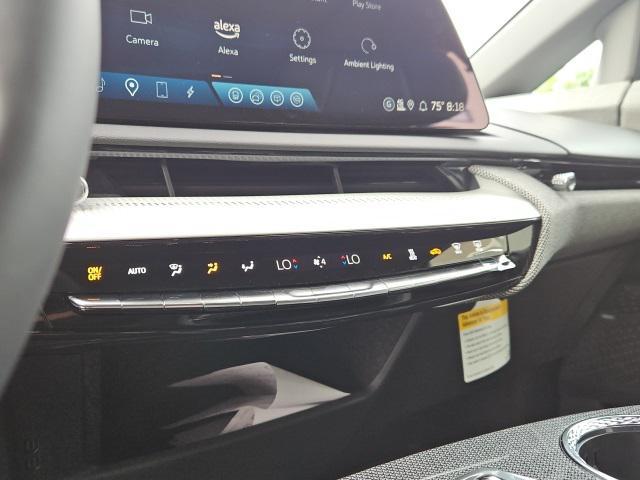 Photo of 2025 Argent Silver Metallic Cadillac OPTIQ