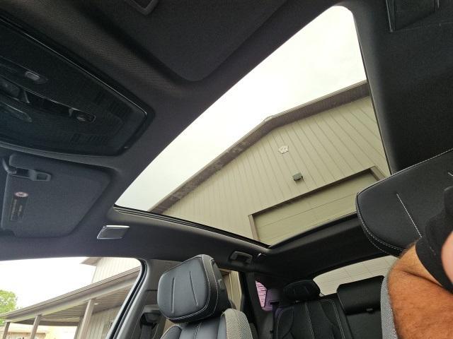 Photo of 2025 Argent Silver Metallic Cadillac OPTIQ