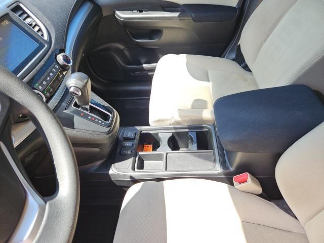 Photo of 2016 White Diamond Pearl Honda CR-V