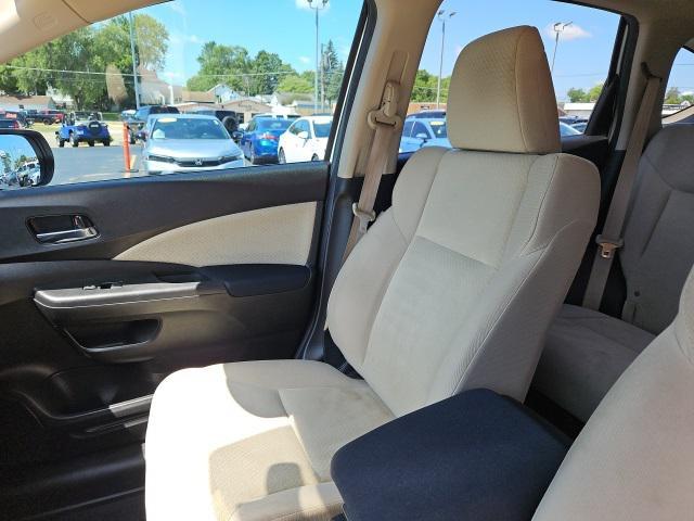 Photo of 2016 White Diamond Pearl Honda CR-V