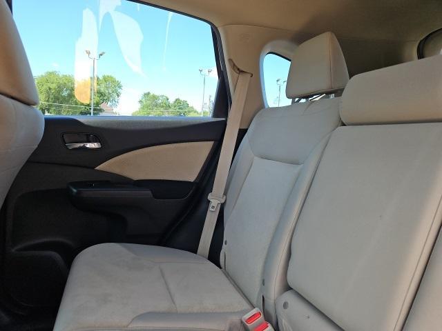 Photo of 2016 White Diamond Pearl Honda CR-V