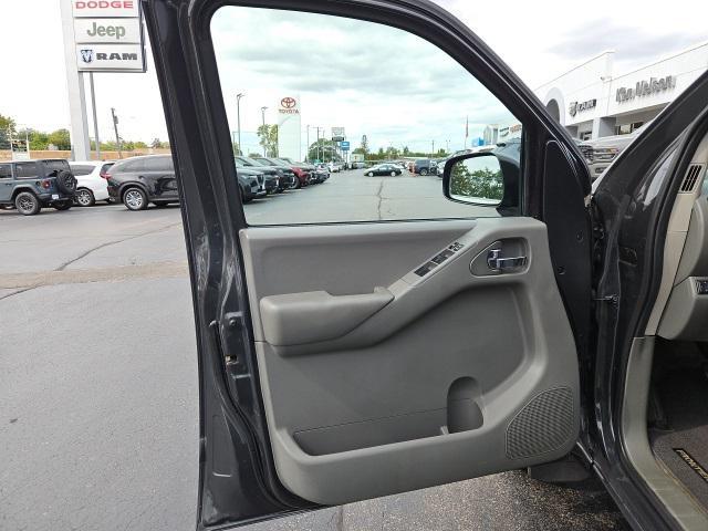Photo of 2014 Night Armor Nissan Frontier