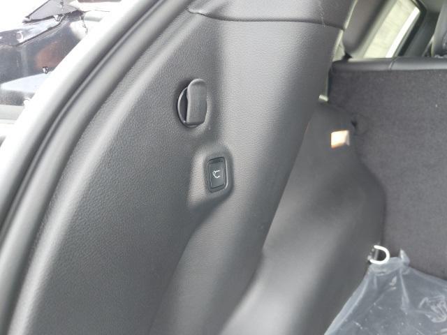 Photo of 2025 Bright White Clearcoat Jeep Compass