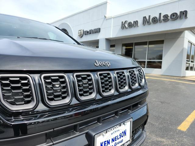 Photo of 2025 Bright White Clearcoat Jeep Compass