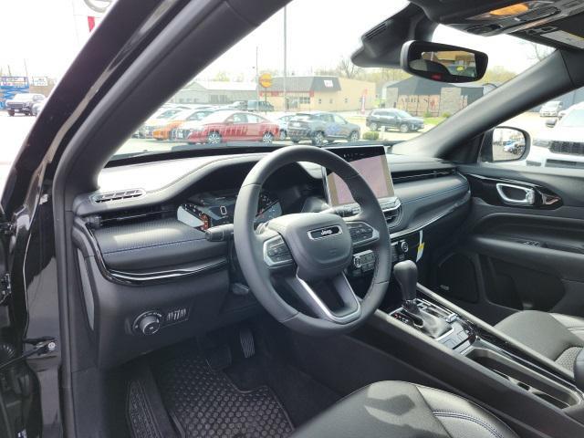 Photo of 2025 Bright White Clearcoat Jeep Compass