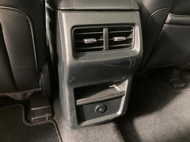 Photo of 2024 Agate Black Metallic Ford Edge