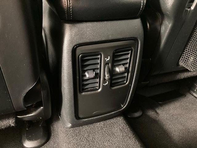 Photo of 2024 White Knuckle Clearcoat Dodge Durango