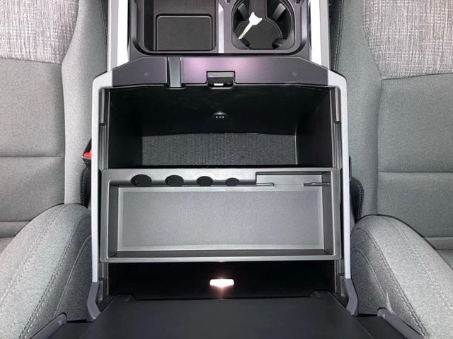 Photo of 2025 Ruby Red Metallic Tinted Clearcoat Ford F-350