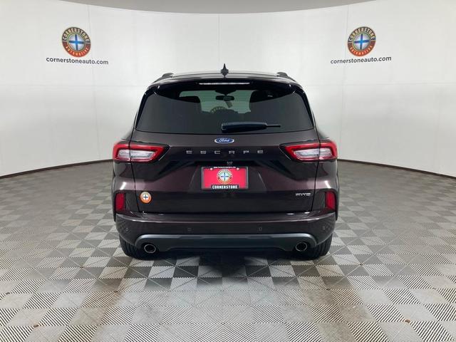 Photo of 2023 Cinnabar Red Metallic Ford Escape