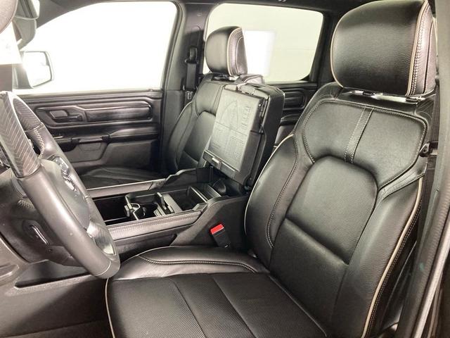 Photo of 2022 Diamond Black RAM 1500