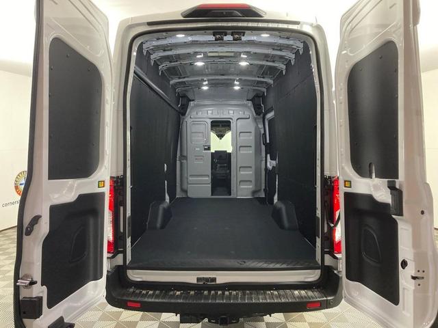 Photo of 2025 Oxford White Ford Transit-350