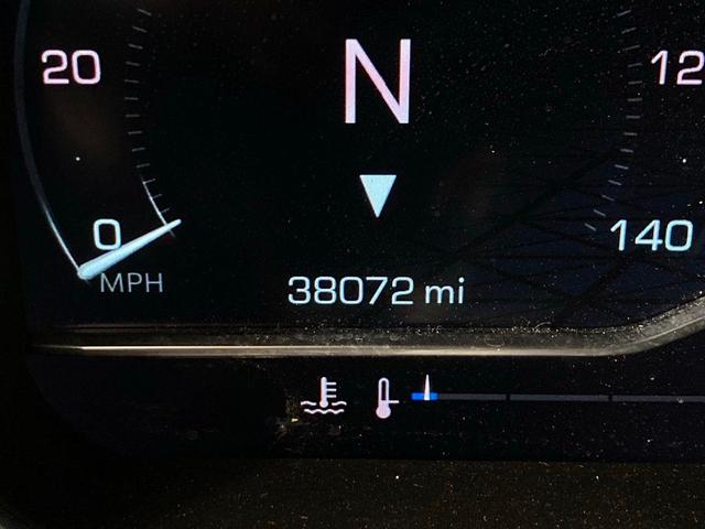 Photo of 2023 Summit White GMC Sierra 1500