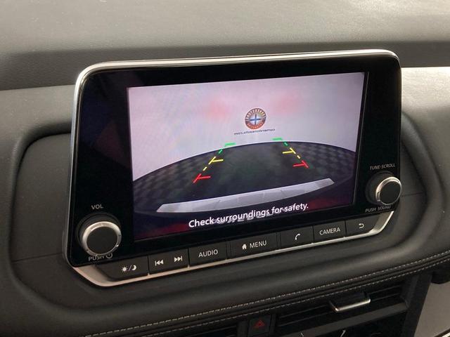 Photo of 2024 Super Black Nissan Rogue