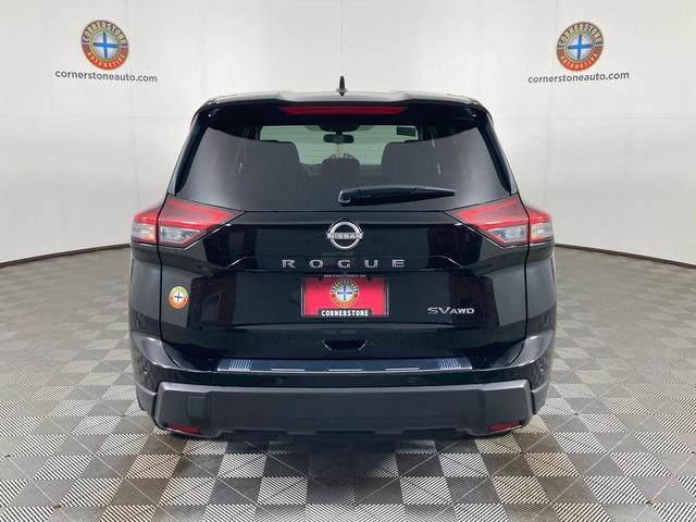 Photo of 2024 Super Black Nissan Rogue