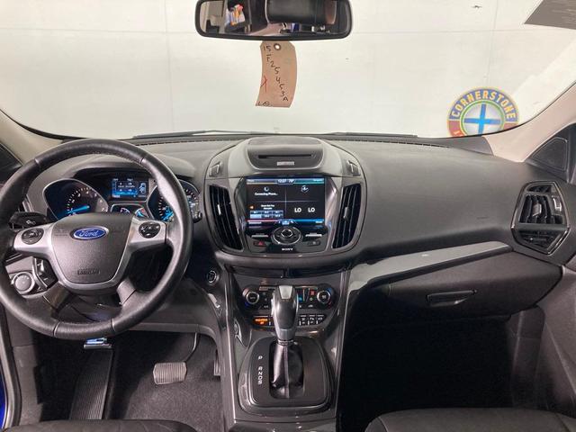 Photo of 2015 Blue Metallic Ford Escape