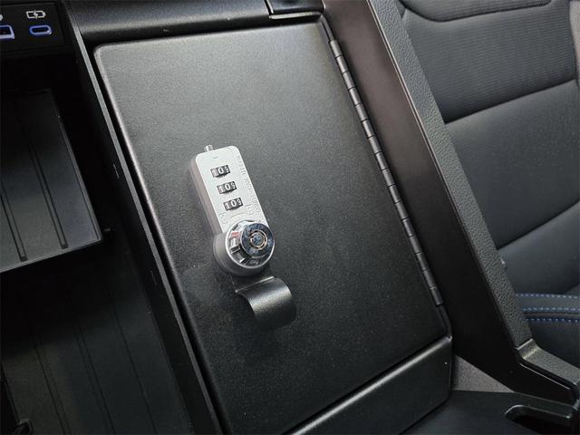 Photo of 2024 Midnight Black Metallic Toyota Tundra Hybrid