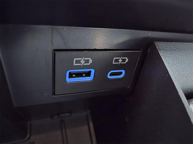 Photo of 2024 Midnight Black Metallic Toyota Tundra Hybrid