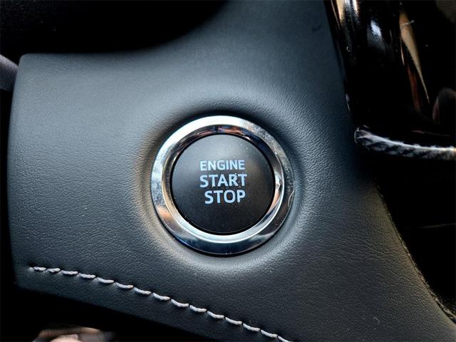 Photo of 2022 Wind Chill Pearl Toyota Highlander