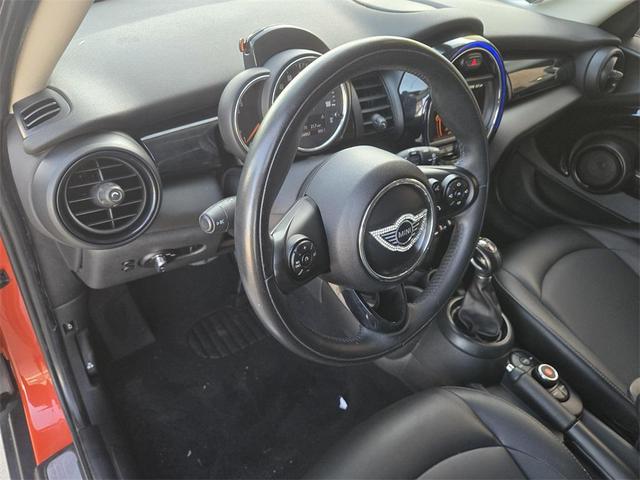 Photo of 2019 Solaris Orange Metallic MINI Hardtop