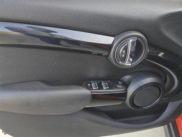 Photo of 2019 Solaris Orange Metallic MINI Hardtop