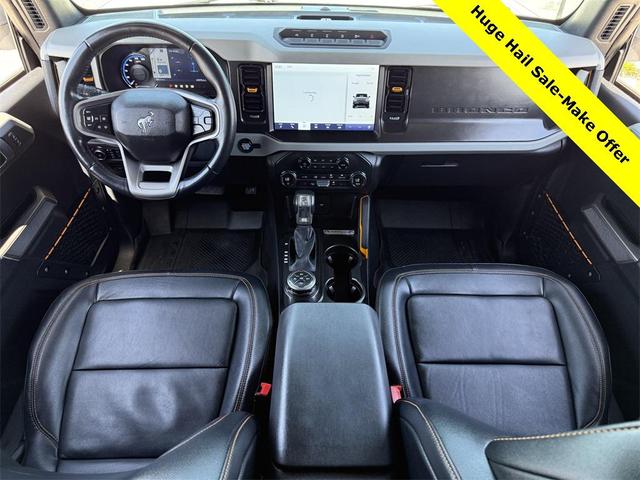 Photo of 2023 Oxford White Ford Bronco