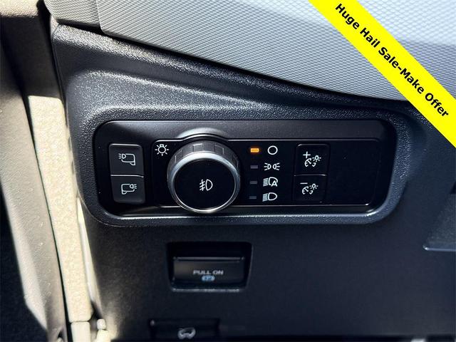 Photo of 2023 Oxford White Ford Bronco