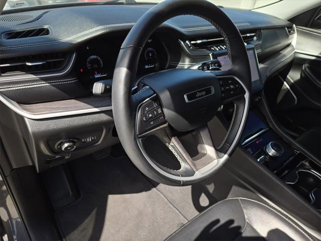 Photo of 2022 Baltic Gray Metallic Clearcoat Jeep Grand Cherokee L